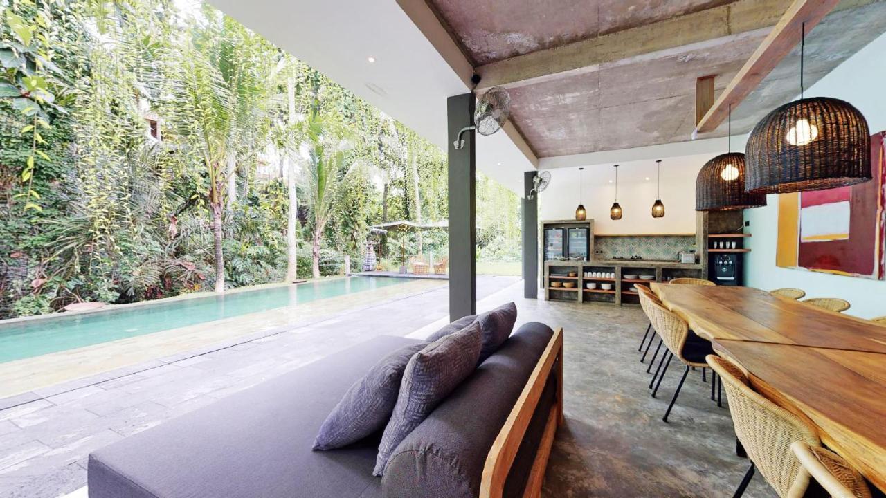 Hôtel Six Cubes Ubud Extérieur photo