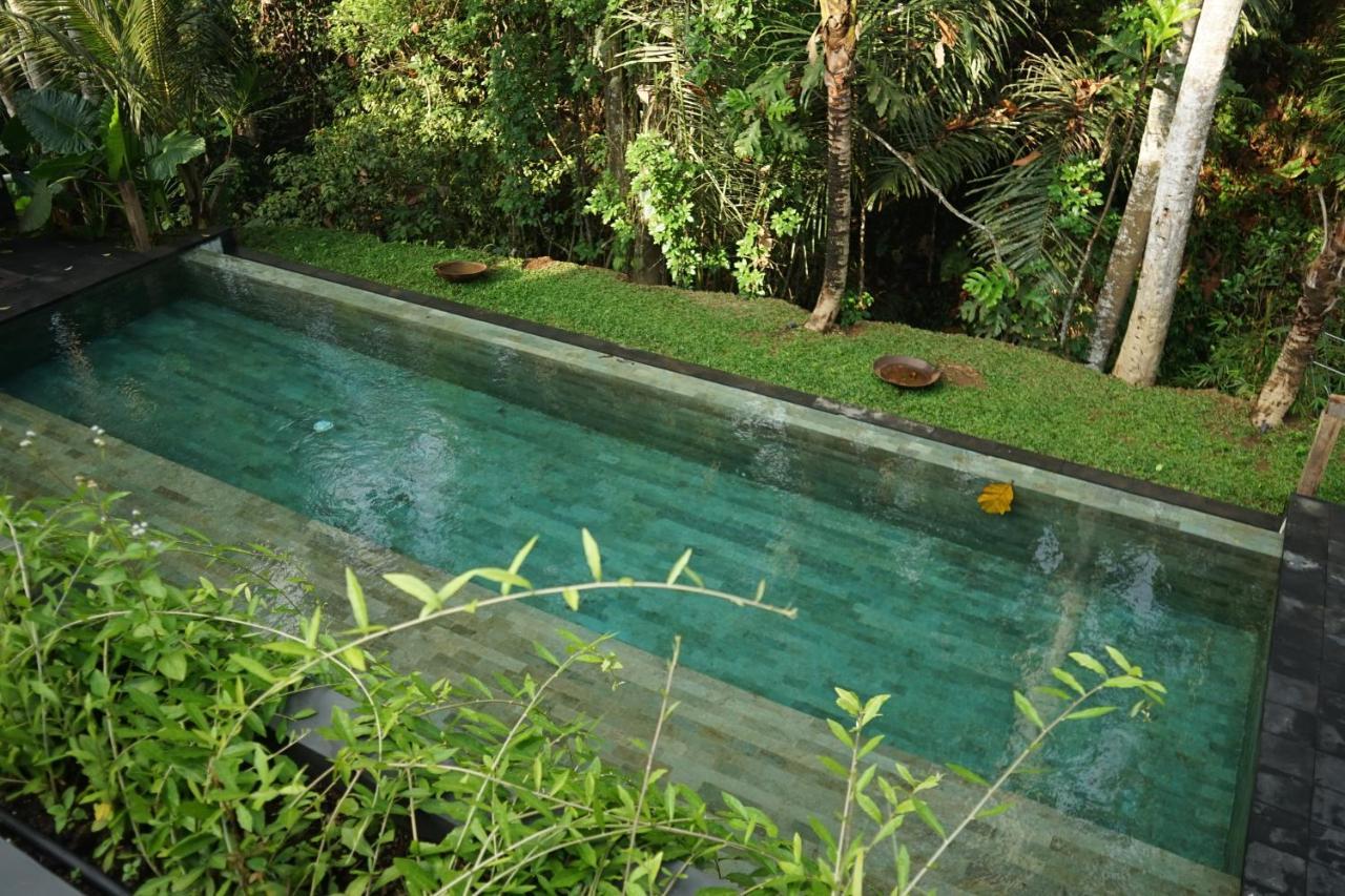 Hôtel Six Cubes Ubud Extérieur photo