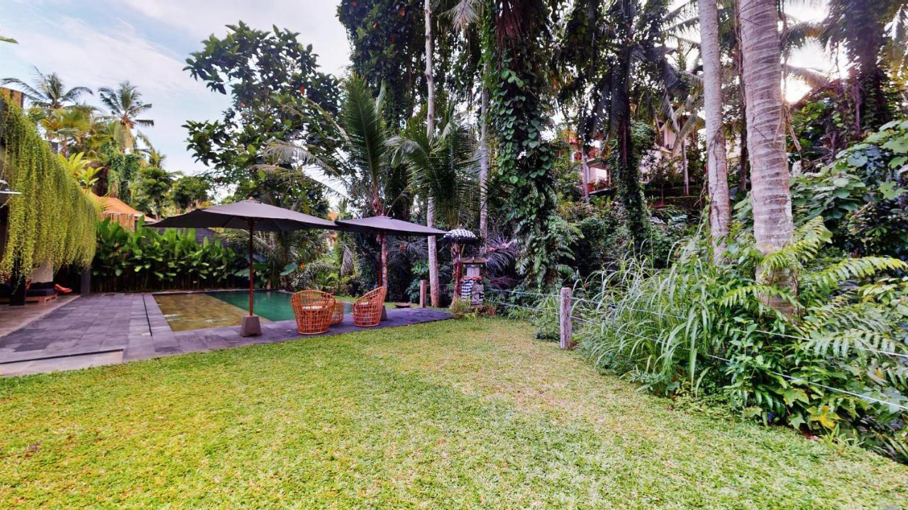 Hôtel Six Cubes Ubud Extérieur photo
