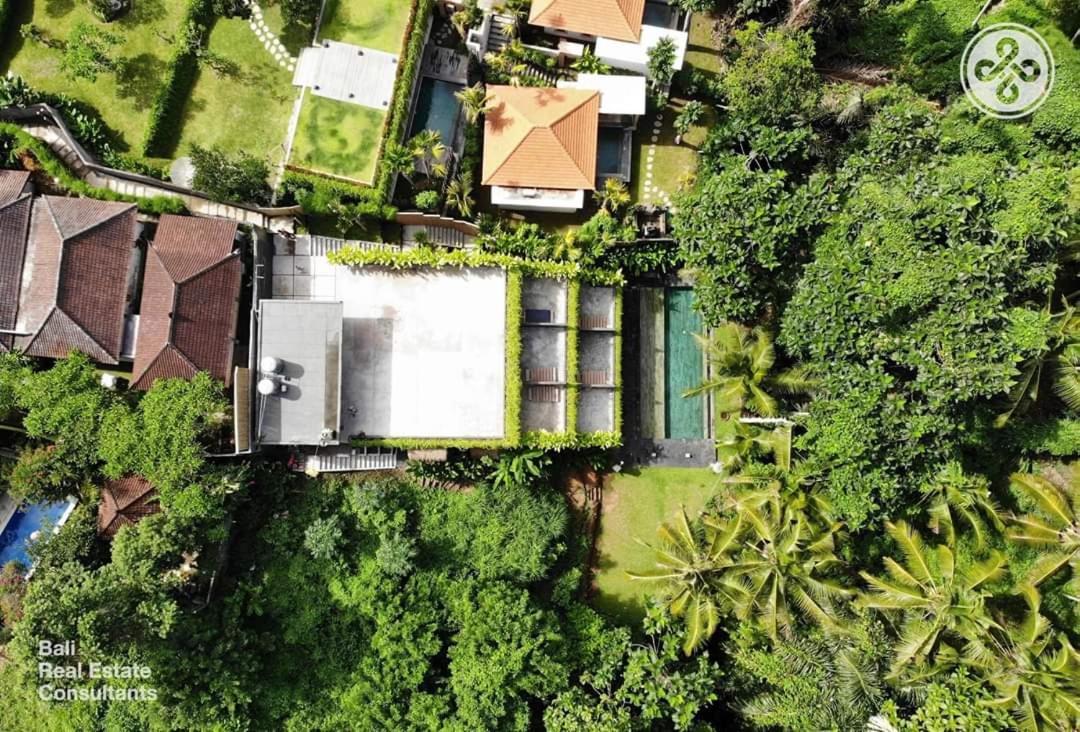 Hôtel Six Cubes Ubud Extérieur photo