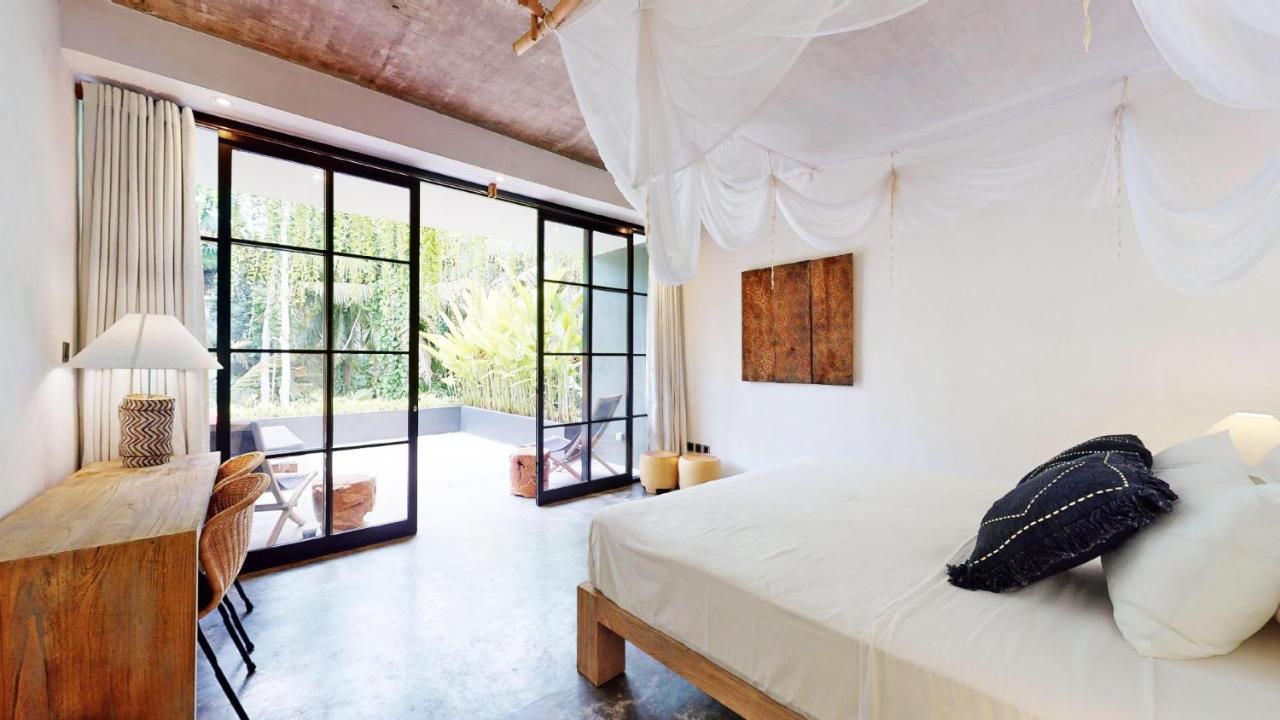 Hôtel Six Cubes Ubud Extérieur photo