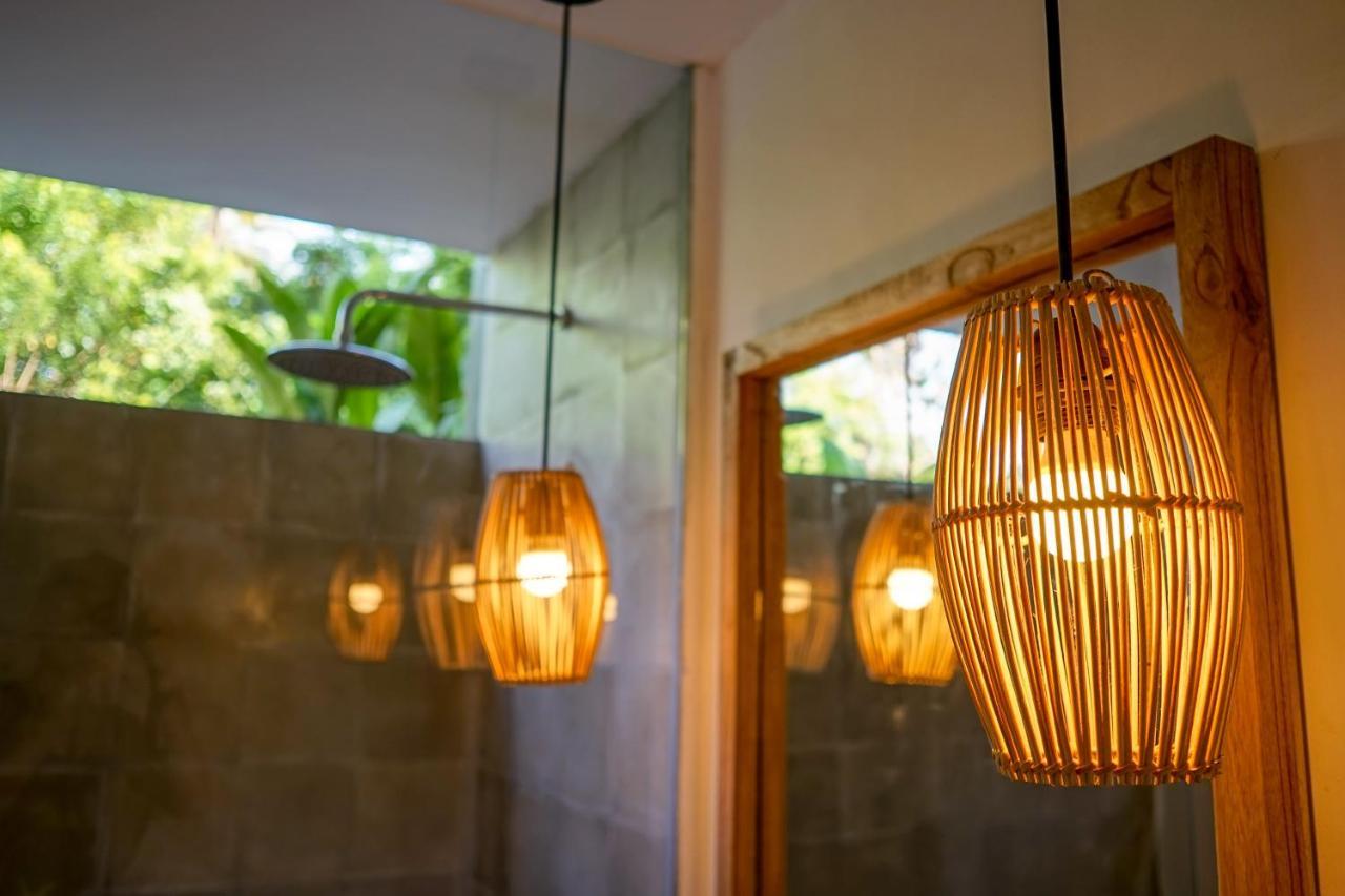 Hôtel Six Cubes Ubud Extérieur photo