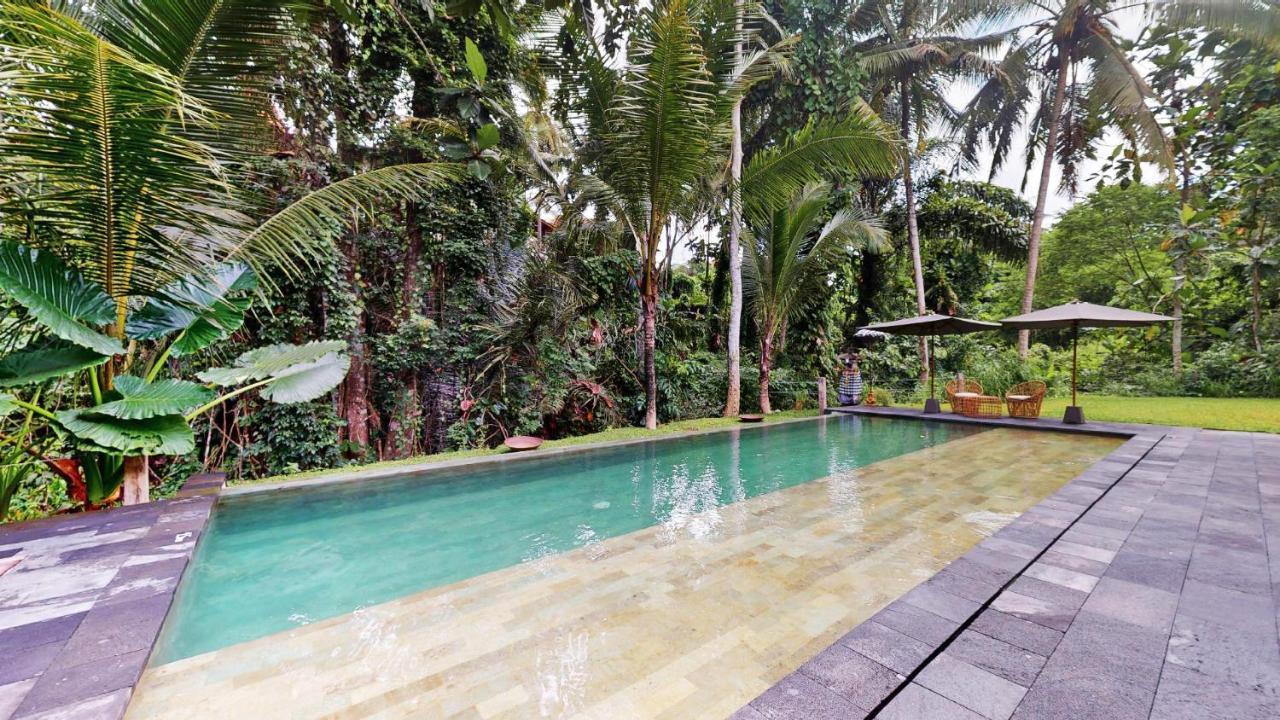 Hôtel Six Cubes Ubud Extérieur photo